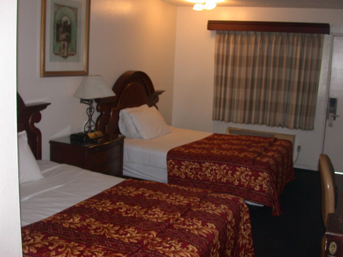 Valley Hotel Розмид Экстерьер фото