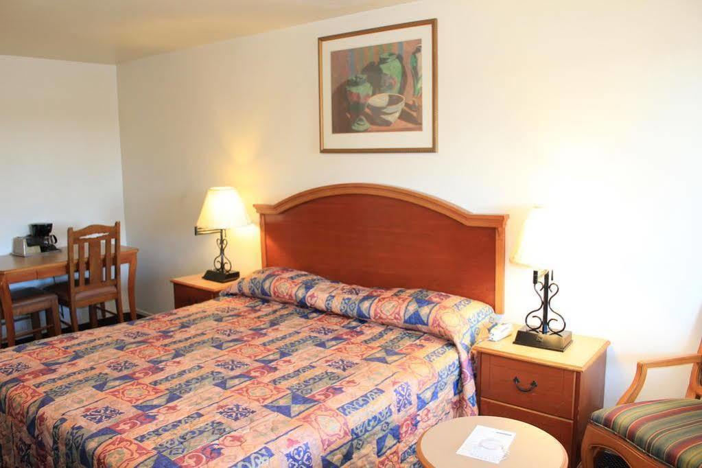Valley Hotel Розмид Экстерьер фото