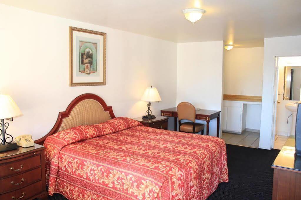 Valley Hotel Розмид Экстерьер фото